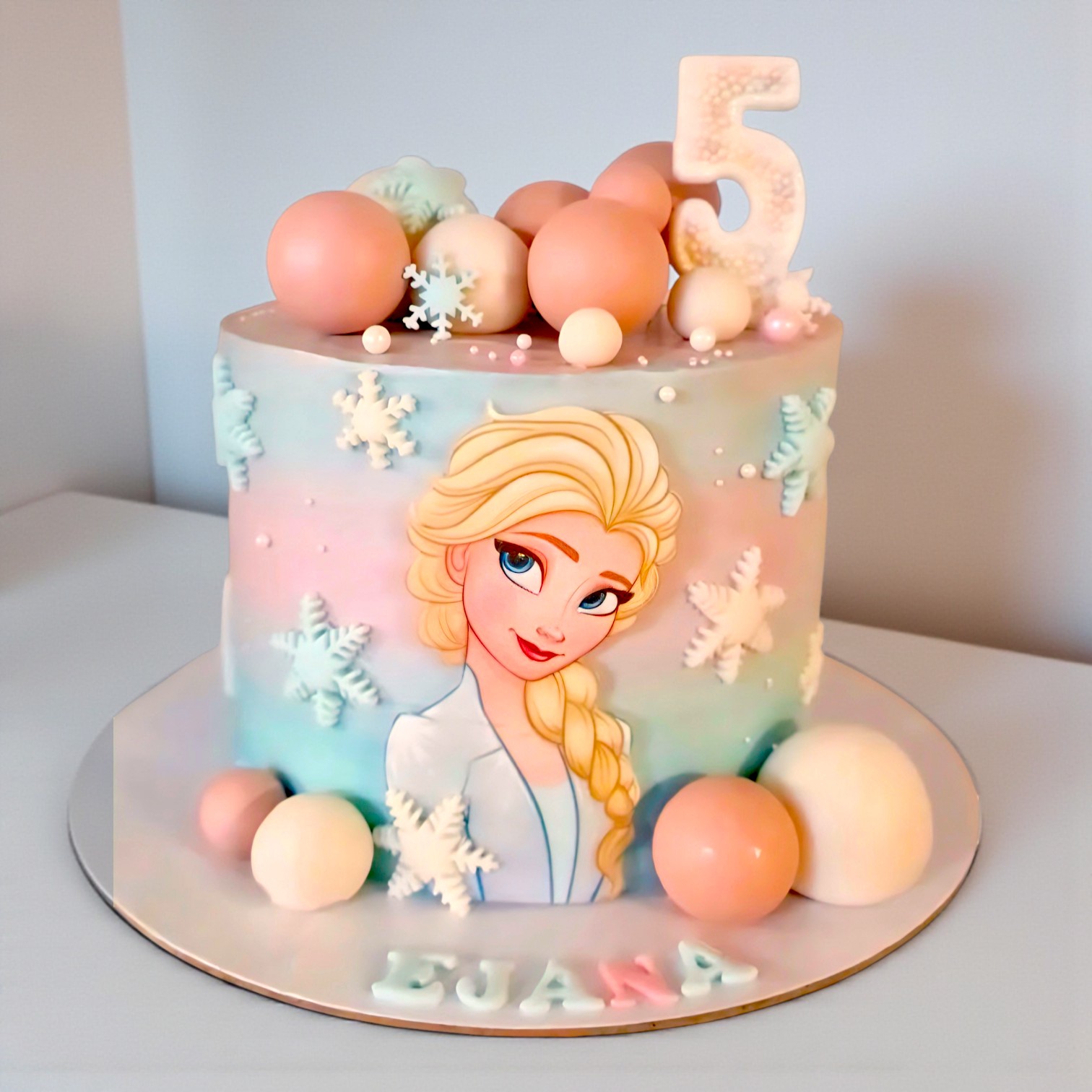 Elsa Cakes